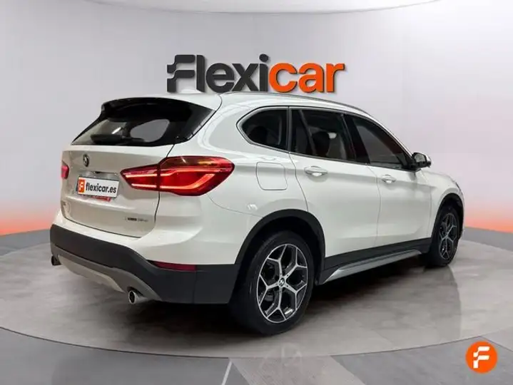 BMW X1 xDrive 18dA (F48) 2018, foto 8