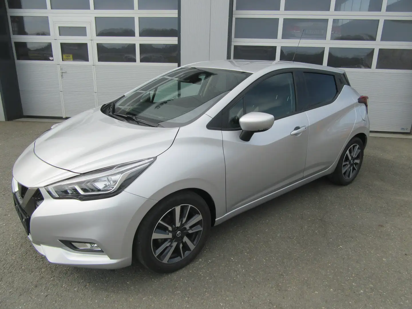 Nissan Micra Nissan Micra 0,9 IG-T N-Connecta Gris - 1