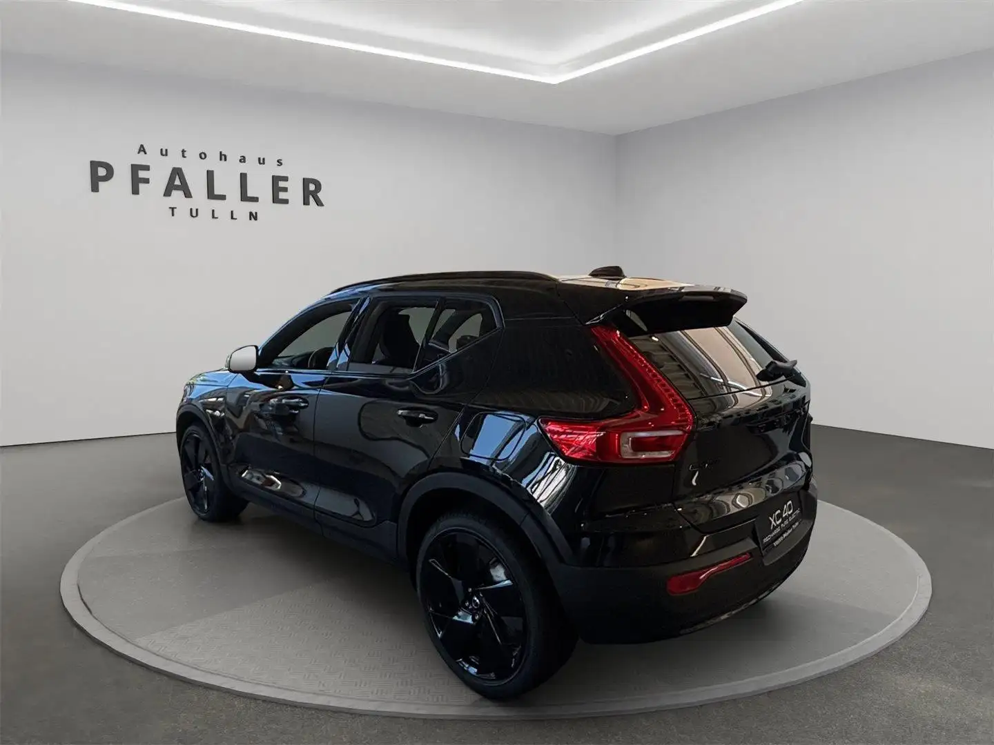 Volvo EX40 Twin Motor 79kWh Ultra Black Edition AWD Schwarz - 2