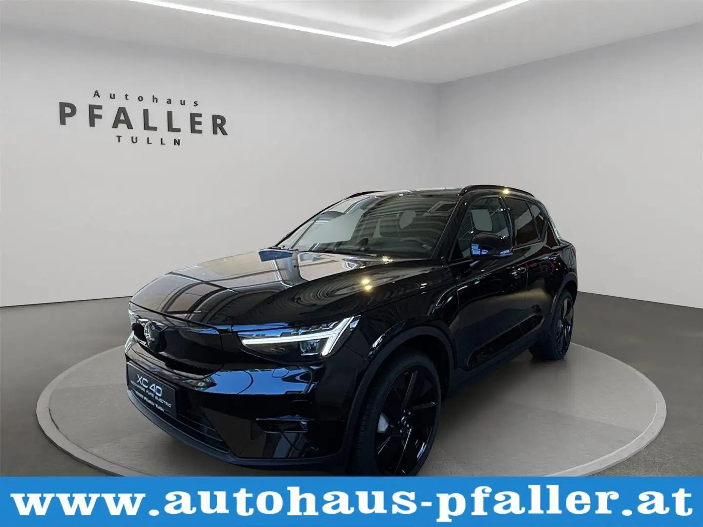 Volvo EX40 Twin Motor 79kWh Ultra Black Edition AWD Schwarz - 1