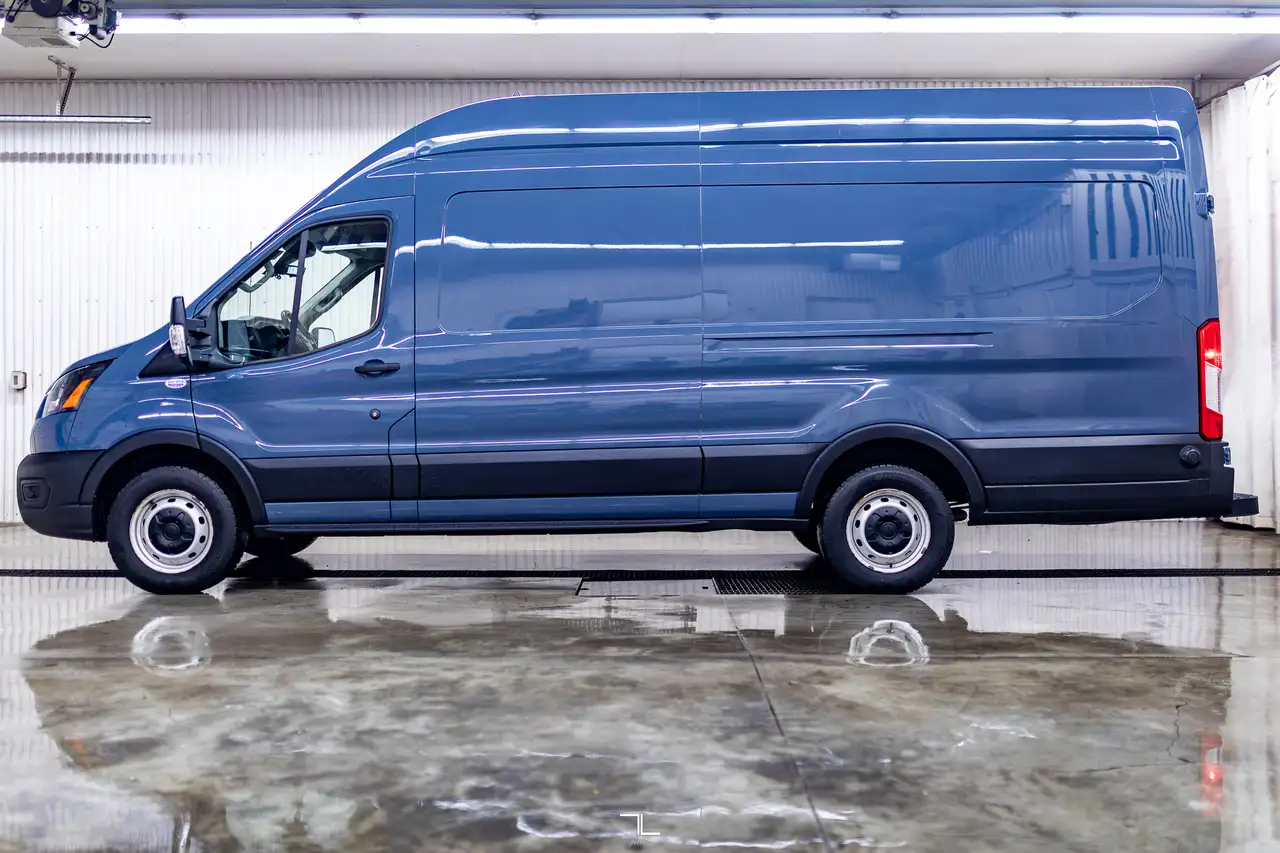 2021 Ford Transit Cargo Van