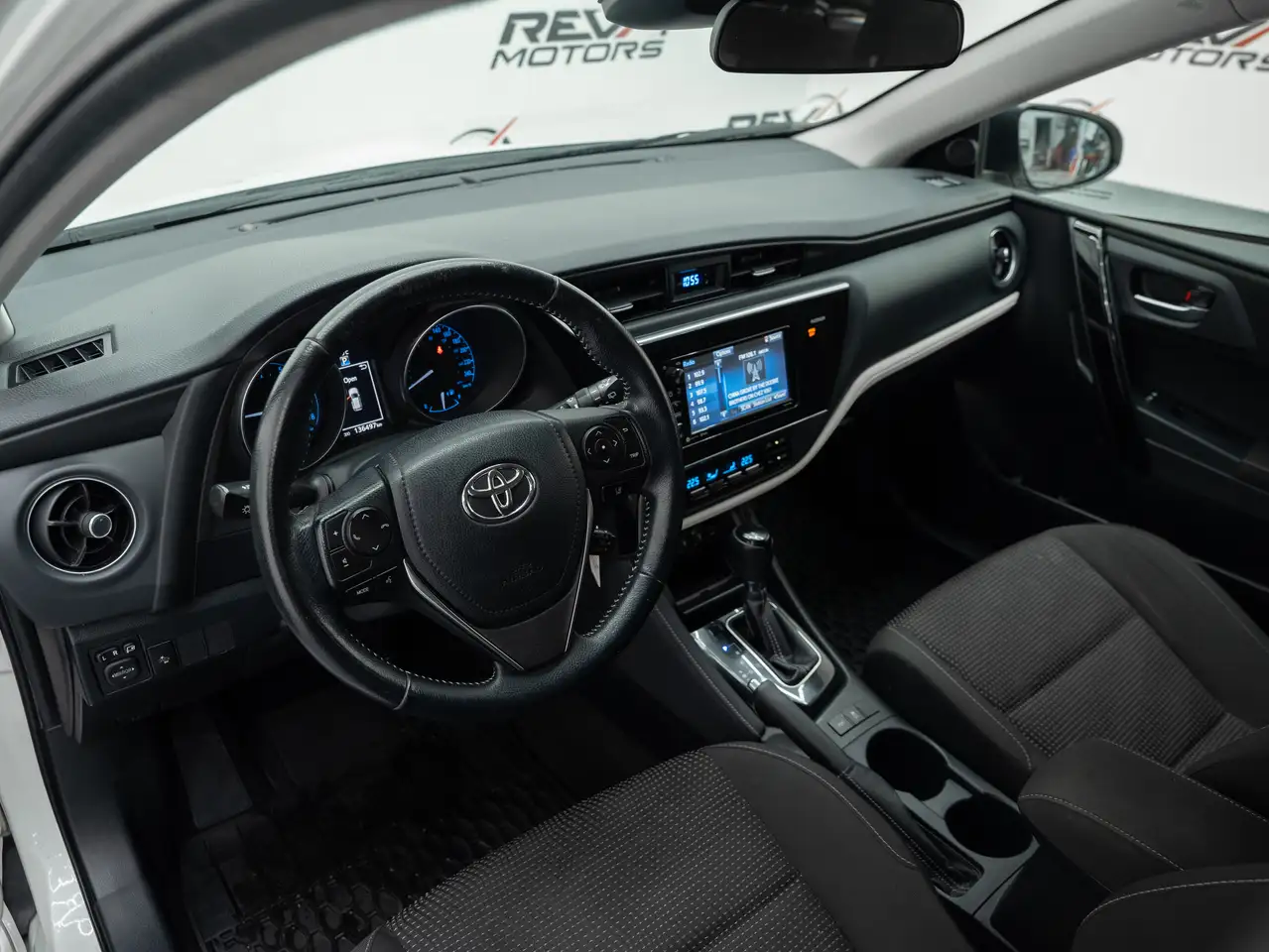 Toyota Corolla снимка Toyota Corolla