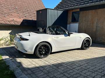 MX-5 G130 Attraction Attraction