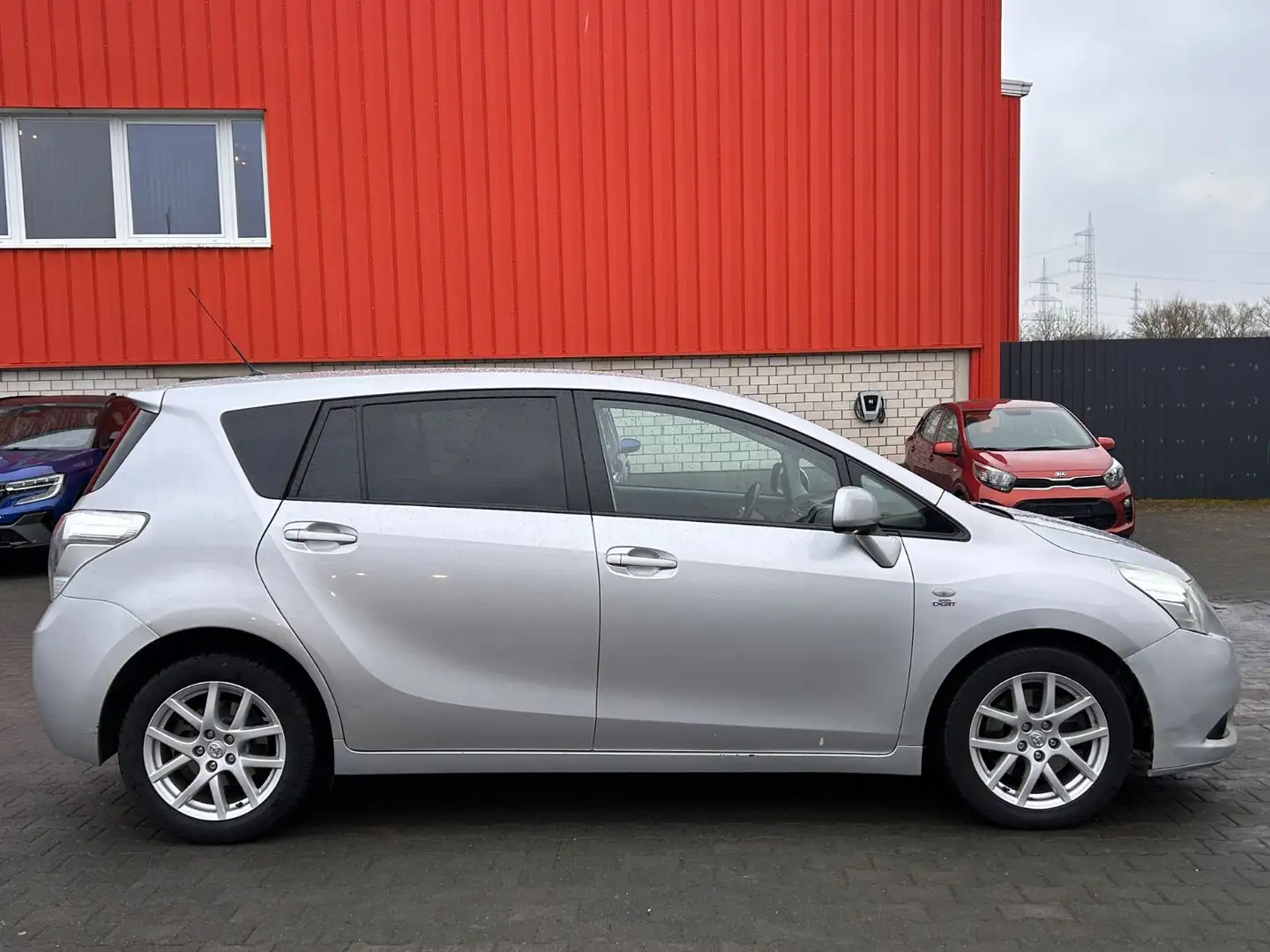 Toyota Verso Euro5 7Sitzer Automatik Navi Kamera Zilver - 2