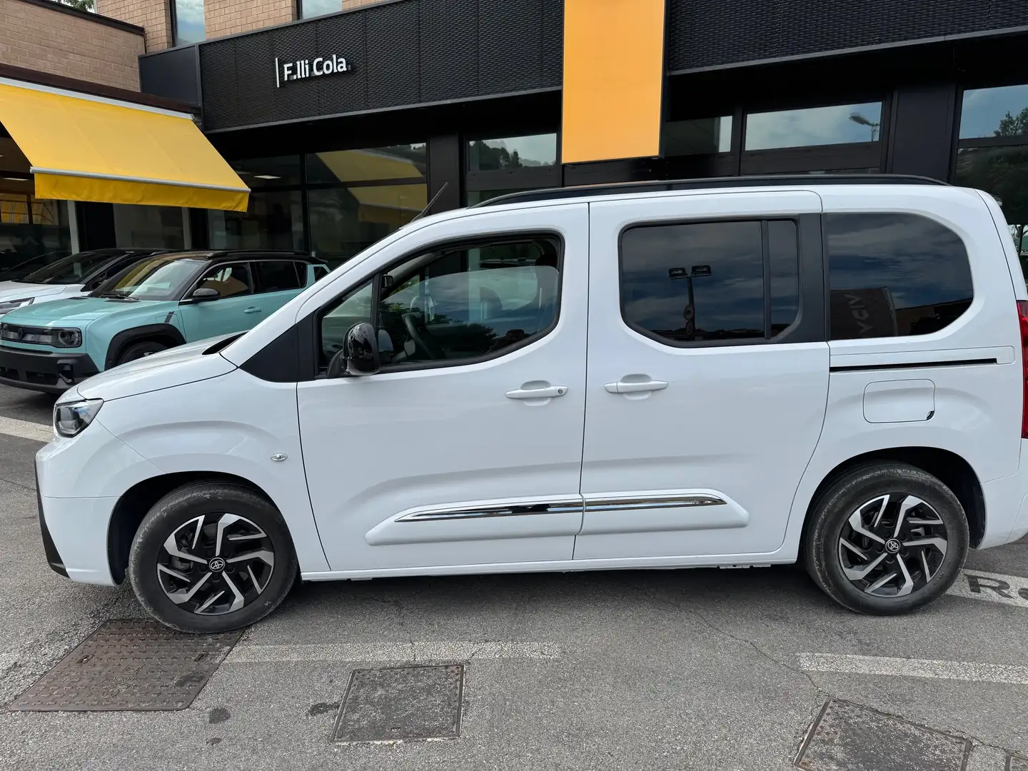 Toyota Proace City Verso 5 posti Bianco - 2