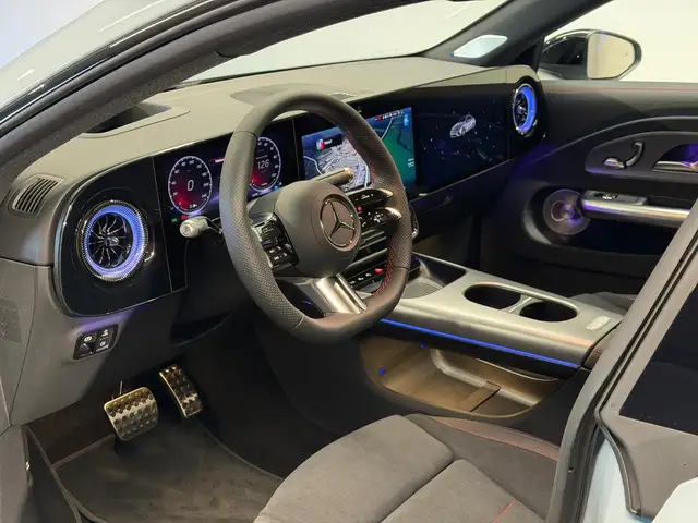 Mercedes-Benz CLA 350 4MATIC mit EQ *Beifahrerdisplay* Ansicht 9