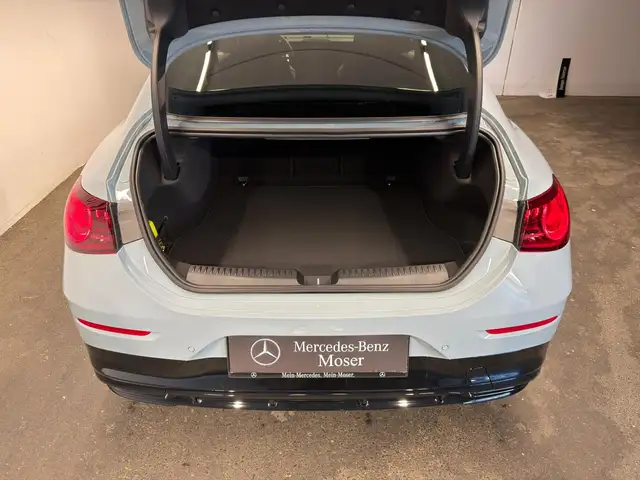 Mercedes-Benz CLA 350 4MATIC mit EQ *Beifahrerdisplay* Ansicht 15