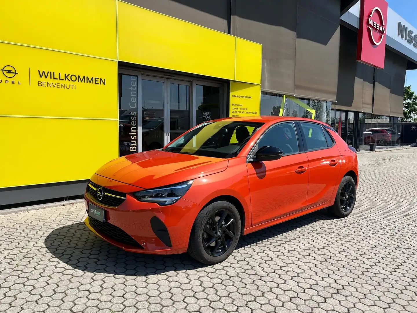 Opel Corsa 6ª serie 1.2 100 CV Design & Tech Portocaliu - 1