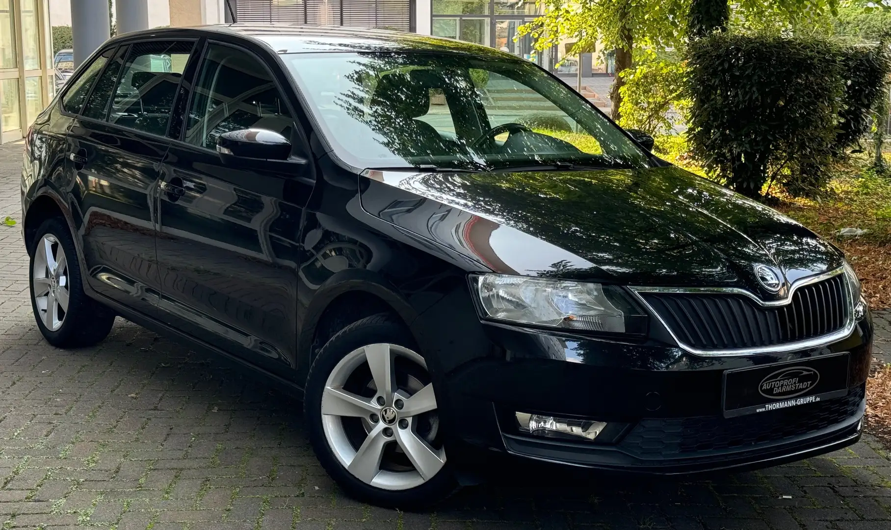 Skoda Rapid/Spaceback TÜV AU NEU*KLIMA*Cool Edition Schwarz - 1