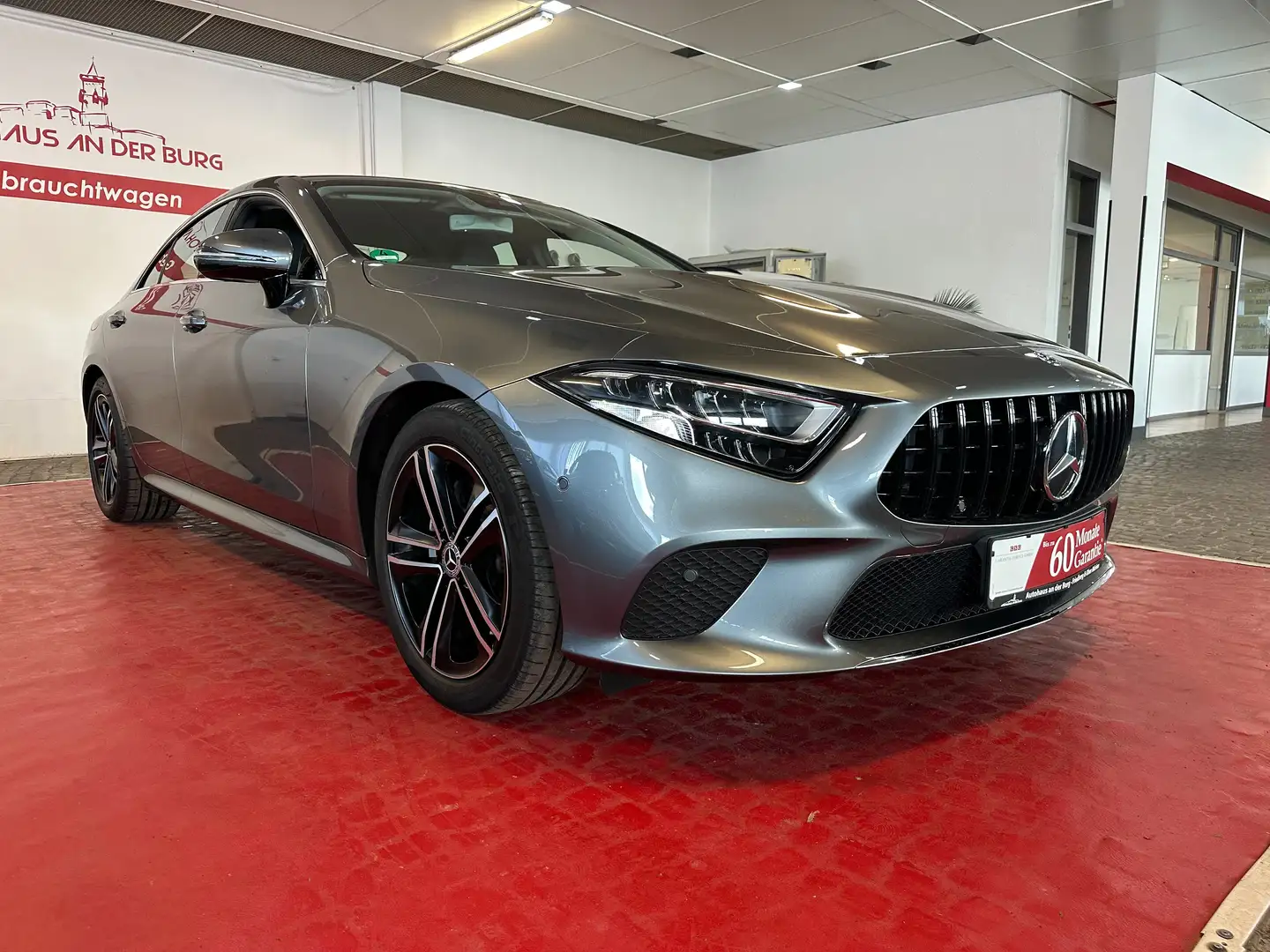 Mercedes-Benz CLS 220 * 1. Hand + LED + Ambiente Szürke - 1