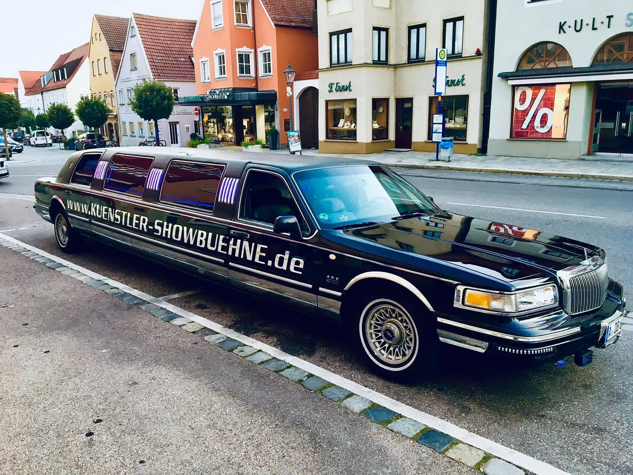 Lincoln Town Car VIP Show-Stretchlimousine, foto 3