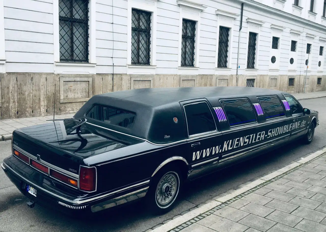 Lincoln Town Car VIP Show-Stretchlimousine, foto 5