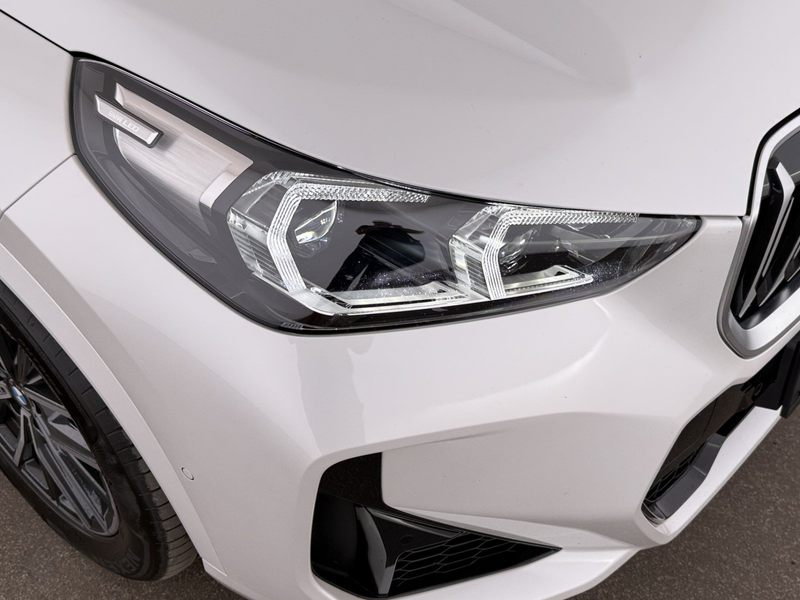 BMW X1 sDrive20d M-Sport Aut LED 360-CAM HEAD-UP SKY — photo 12