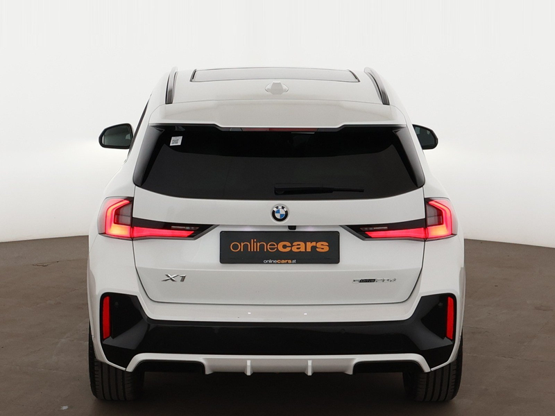 BMW X1 sDrive20d M-Sport Aut LED 360-CAM HEAD-UP SKY — photo 7