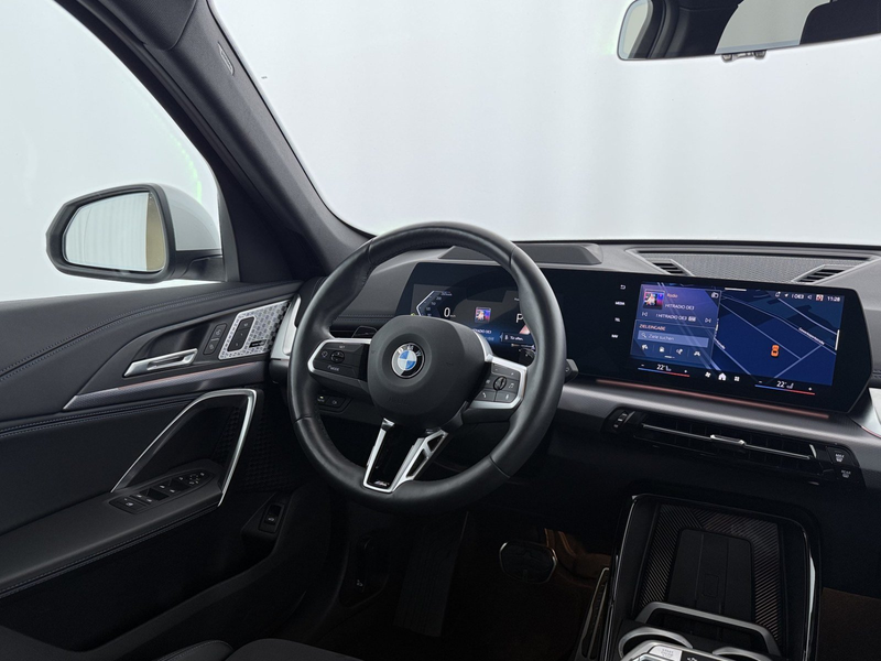 BMW X1 sDrive20d M-Sport Aut LED 360-CAM HEAD-UP SKY — photo 14