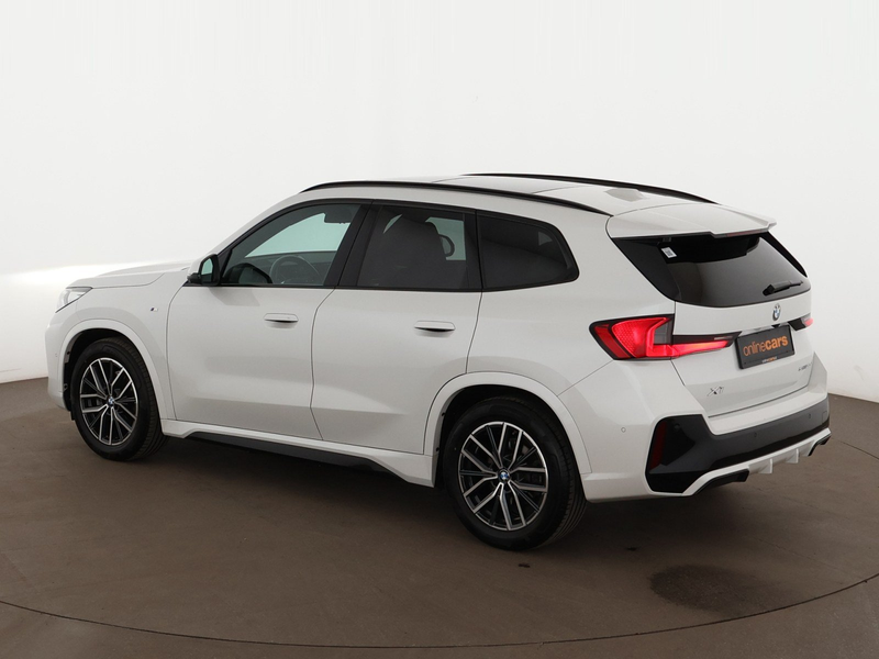 BMW X1 sDrive20d M-Sport Aut LED 360-CAM HEAD-UP SKY — photo 6