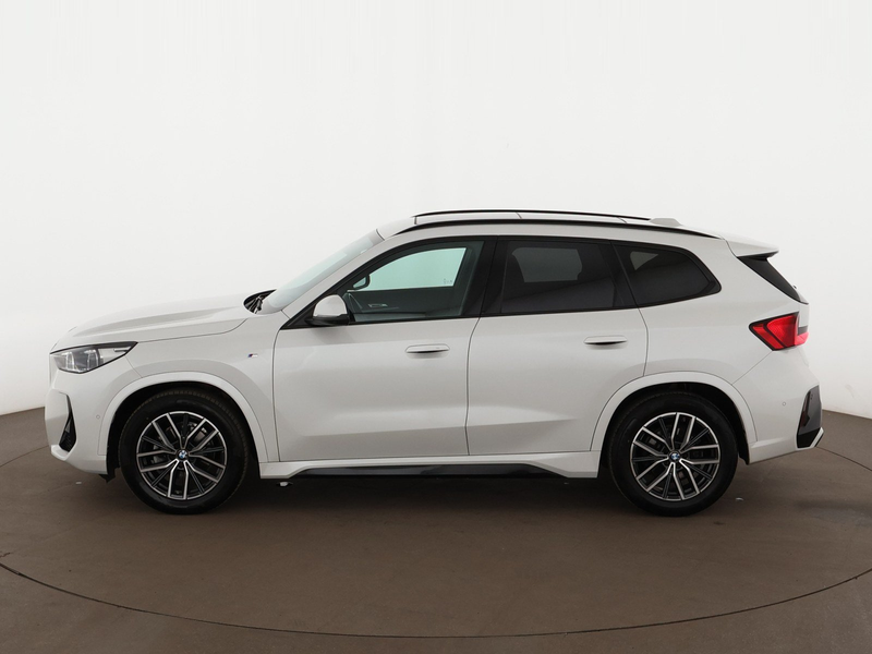 BMW X1 sDrive20d M-Sport Aut LED 360-CAM HEAD-UP SKY — photo 5