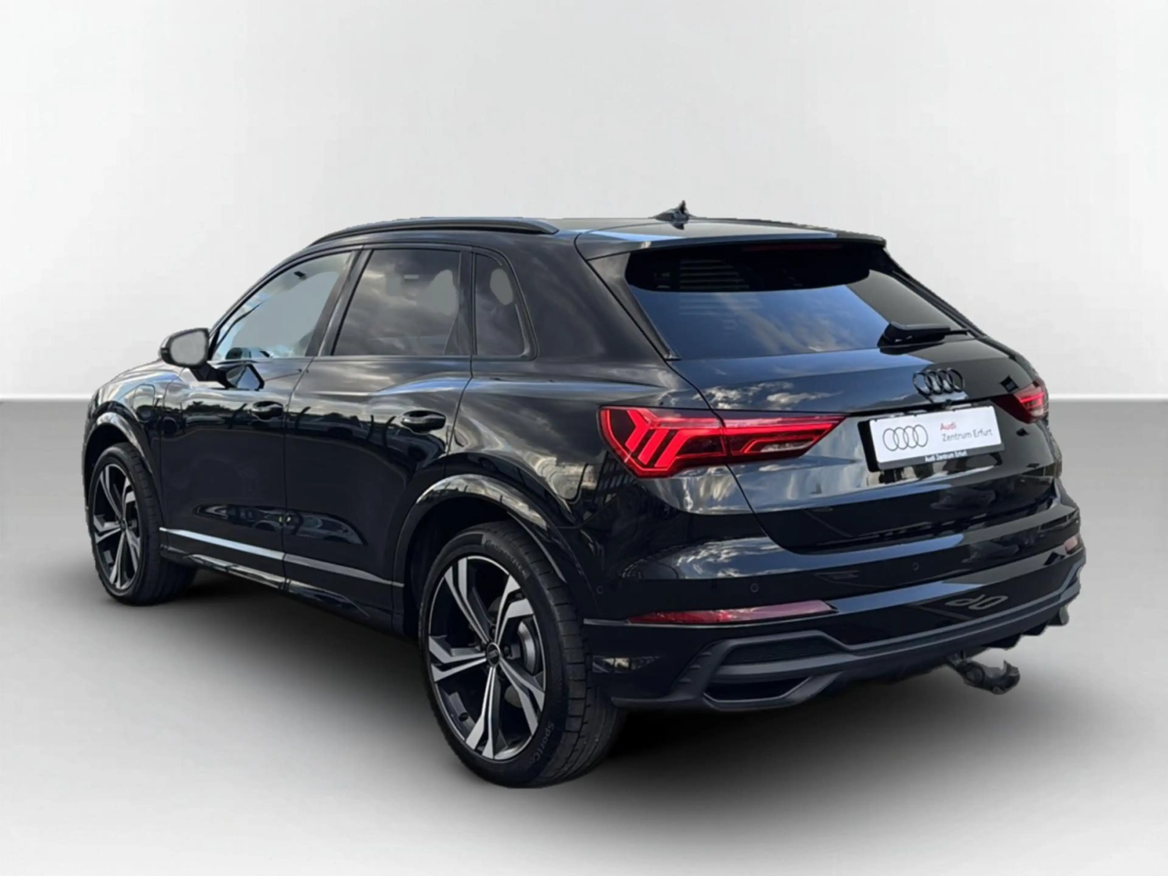 Audi Q3 45 TFSIe S line Matrix-LED AHK Navi Sonos 21" — photo 3