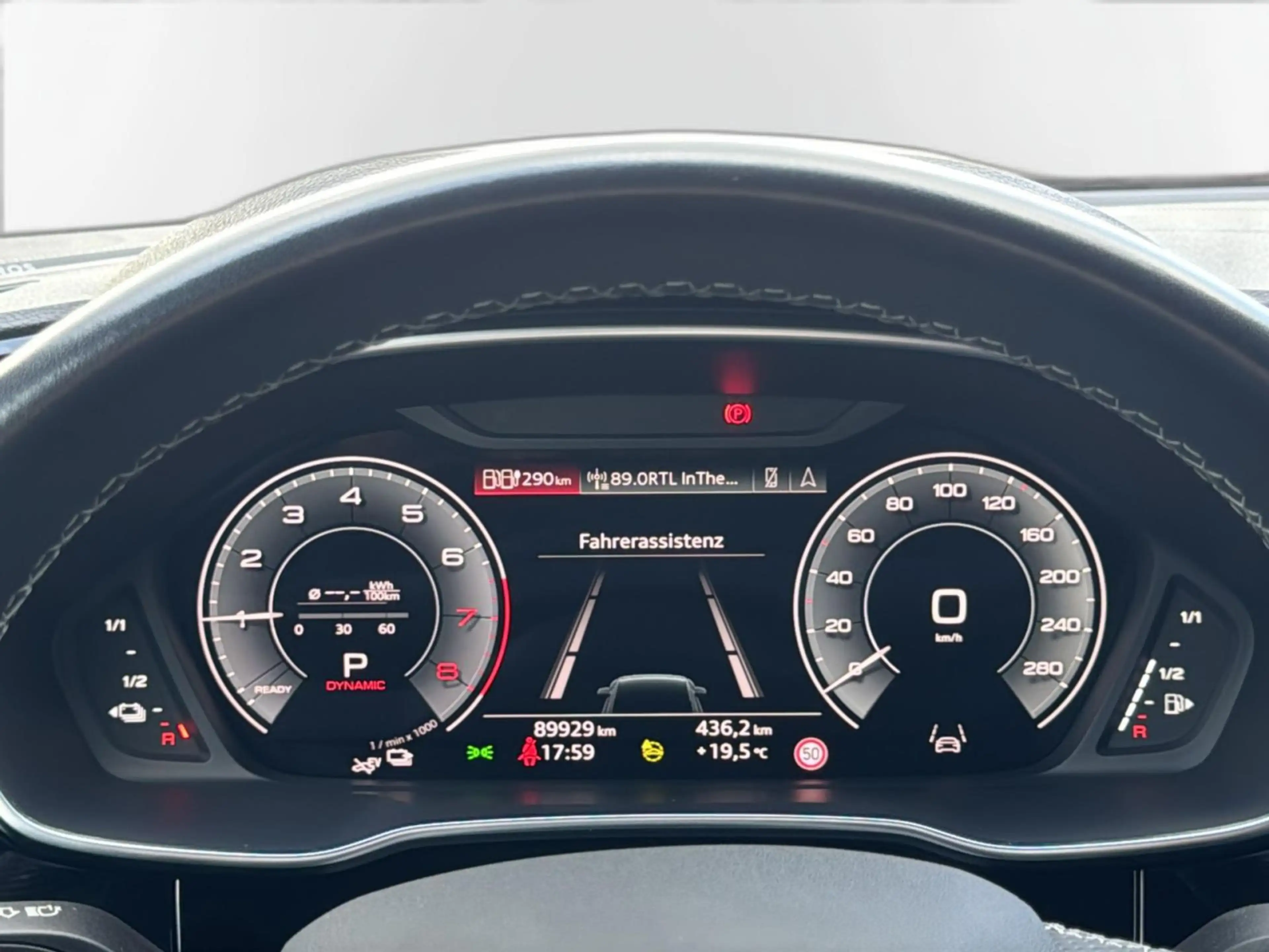Audi Q3 45 TFSIe S line Matrix-LED AHK Navi Sonos 21" — photo 13