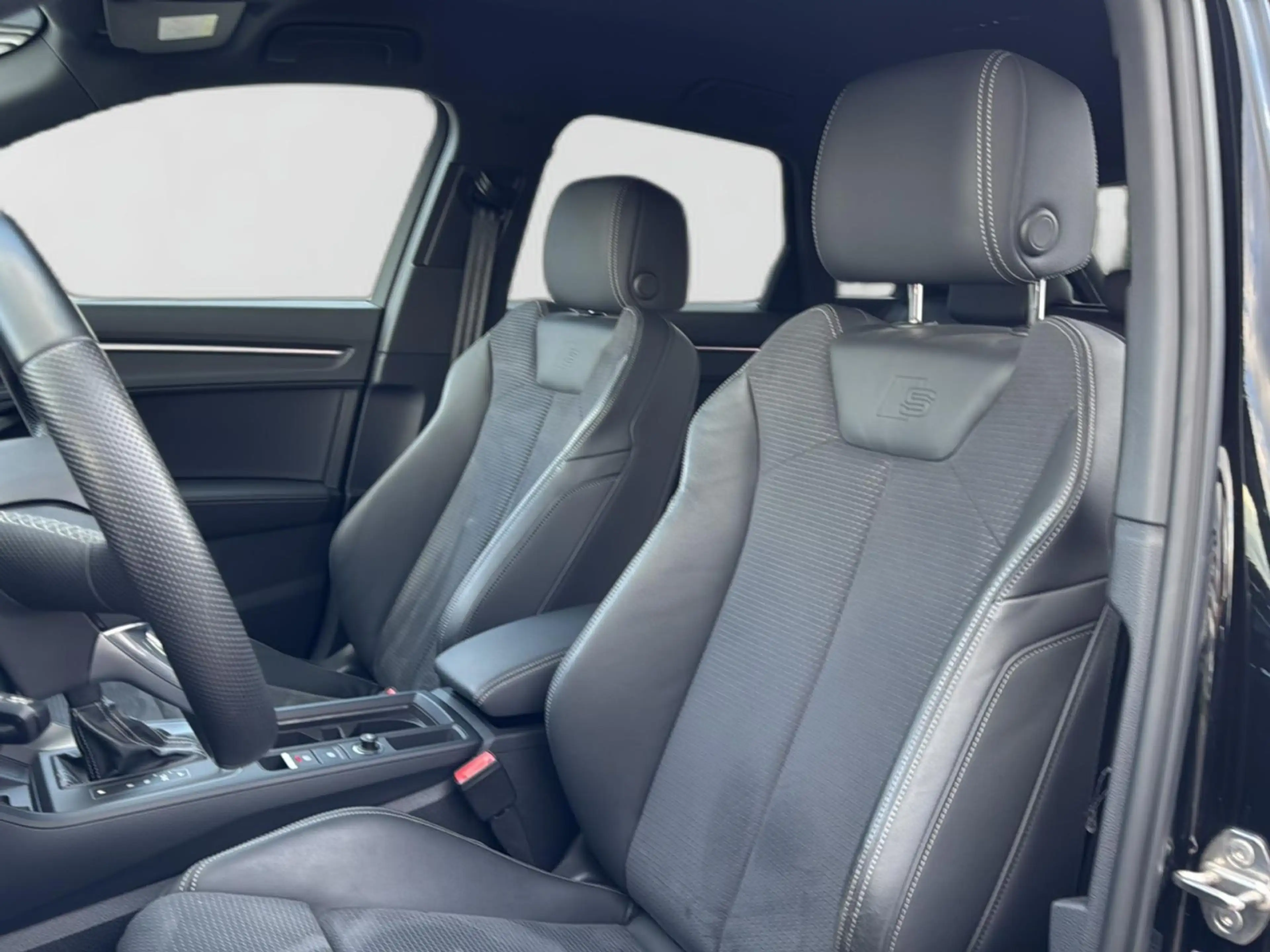 Audi Q3 45 TFSIe S line Matrix-LED AHK Navi Sonos 21" — photo 15