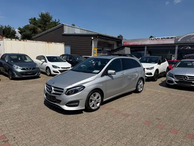 Mercedes-Benz B 180 CDI Navi LED Kamera PDC Teilleder AnhKpl