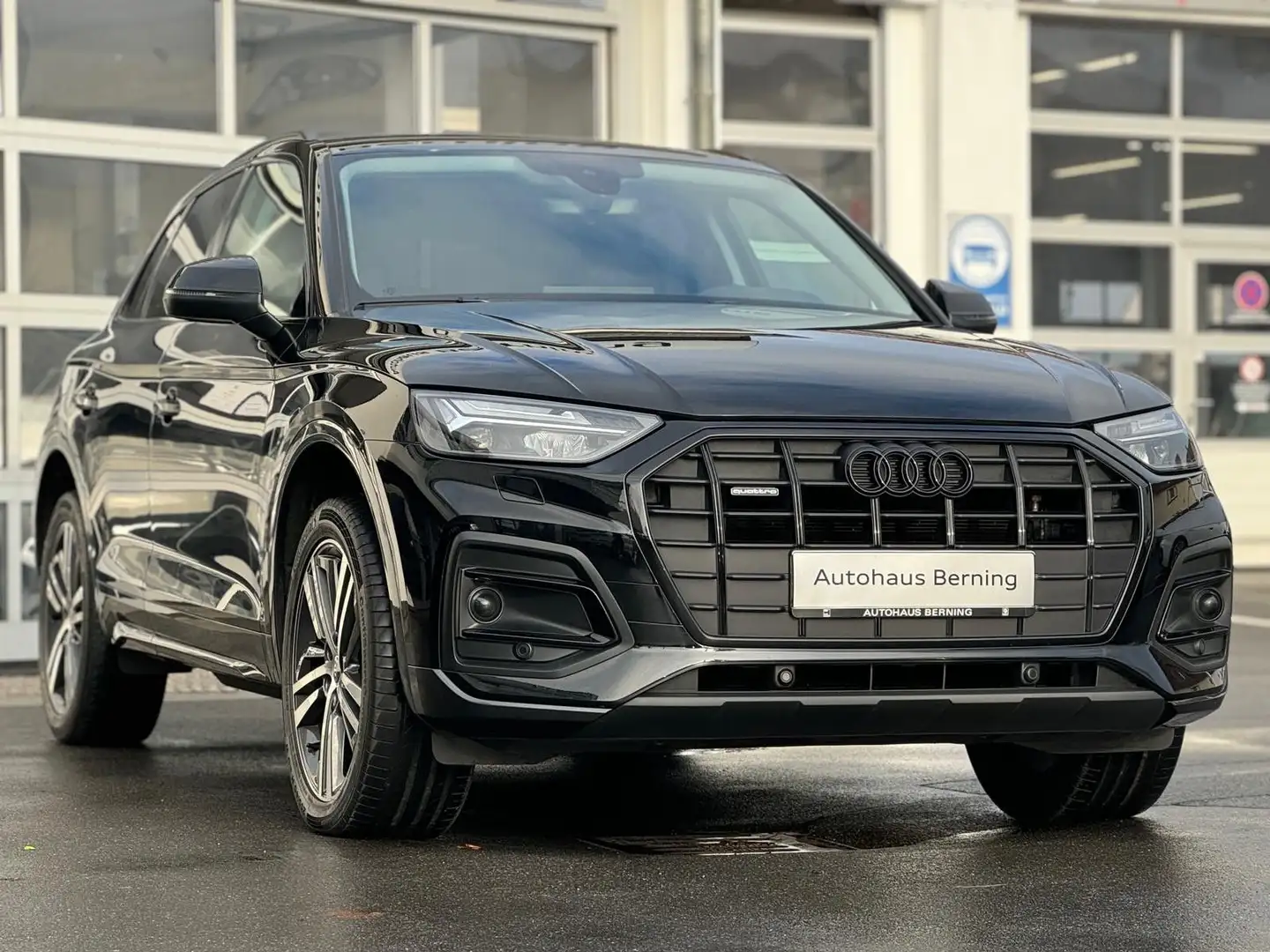 Audi Q5 40TDI QUATTRO BLACK-LINE TOTWINKEL 20ZOLL Schwarz - 1