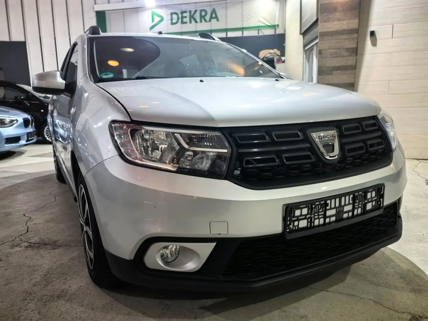 Dacia Logan MCV II Kombi Laureate BT/Rückfahrkamera - 1