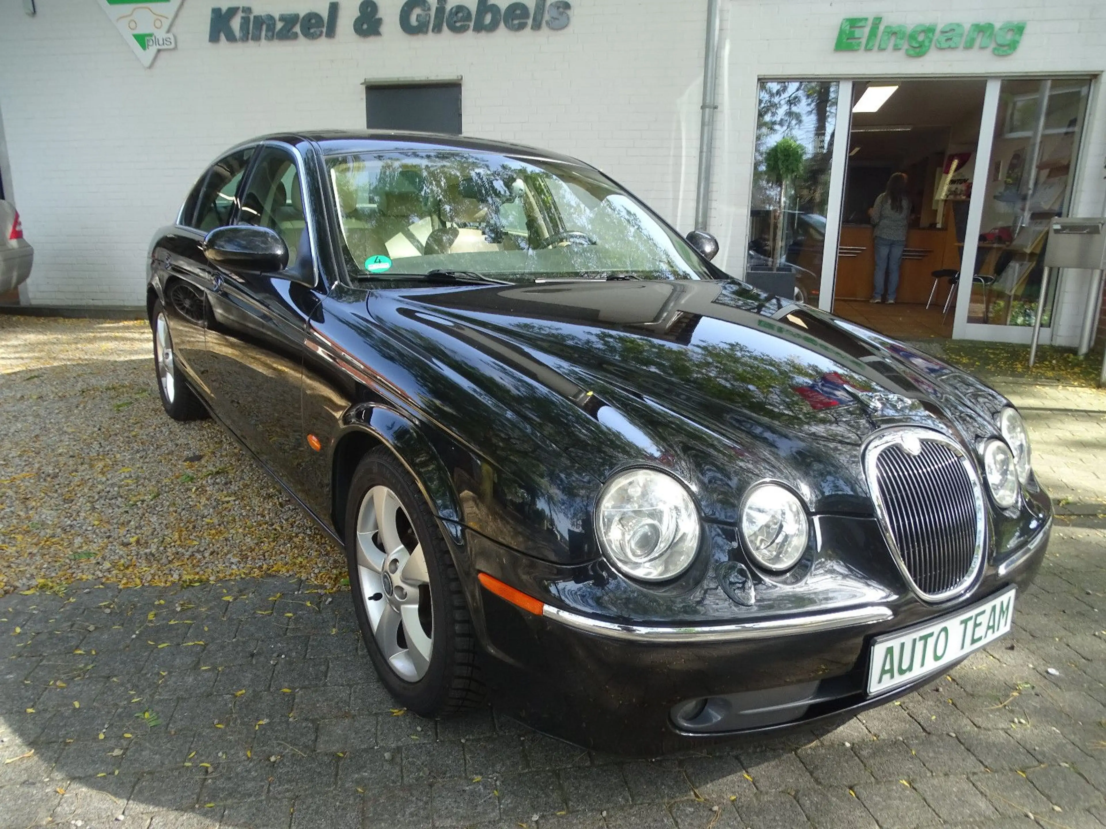Jaguar S-Type 4.2 V8 Executive Leder Pano