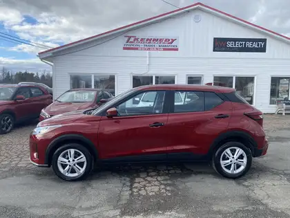 Red 2025 Nissan Kicks Play S FWD SUV / Crossover Front-Wheel Drive Continuously Variable Transmission