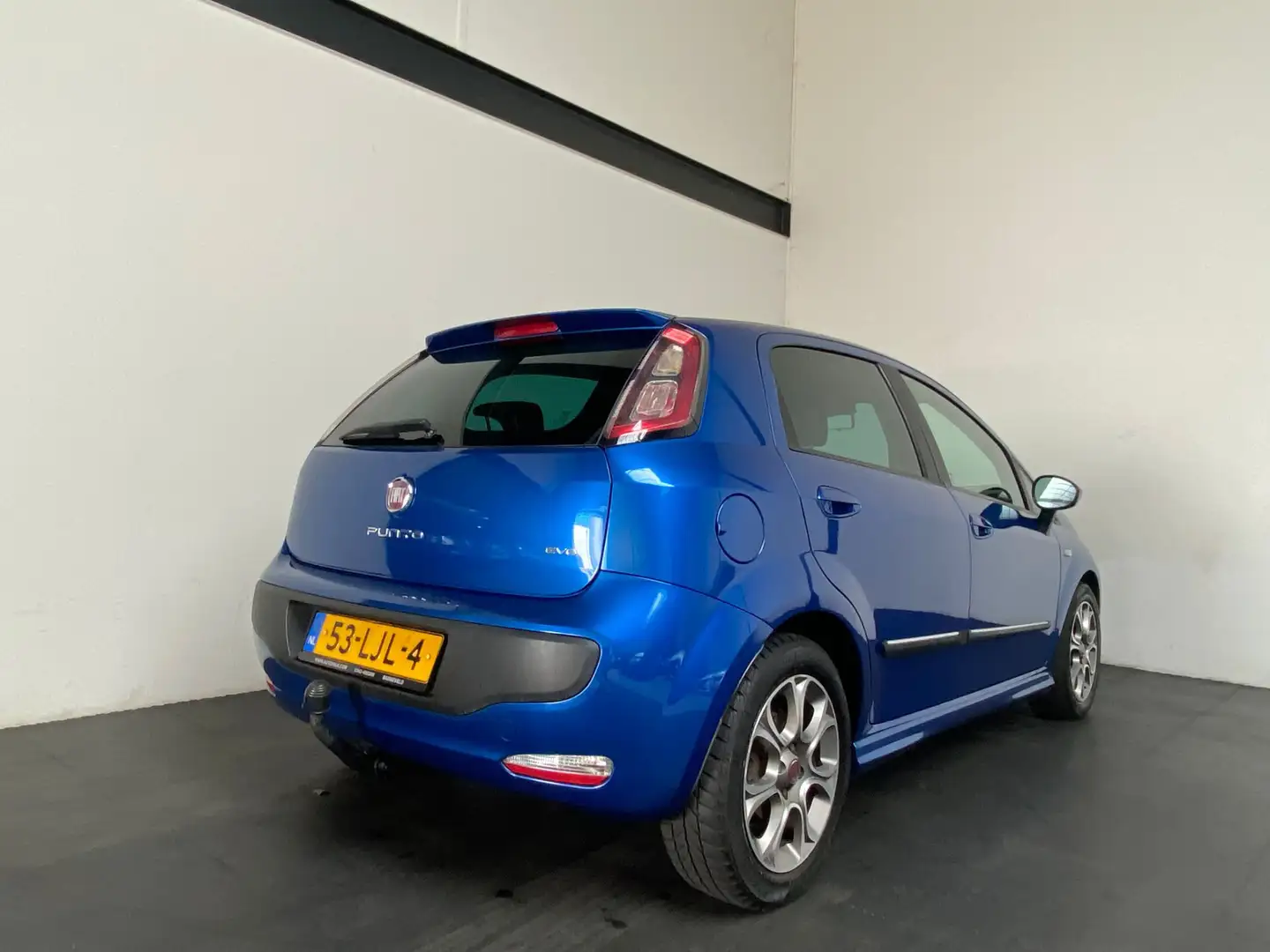 Fiat Punto Evo 1.4 Racing. Clima. Trekhaak! Blauw - 2