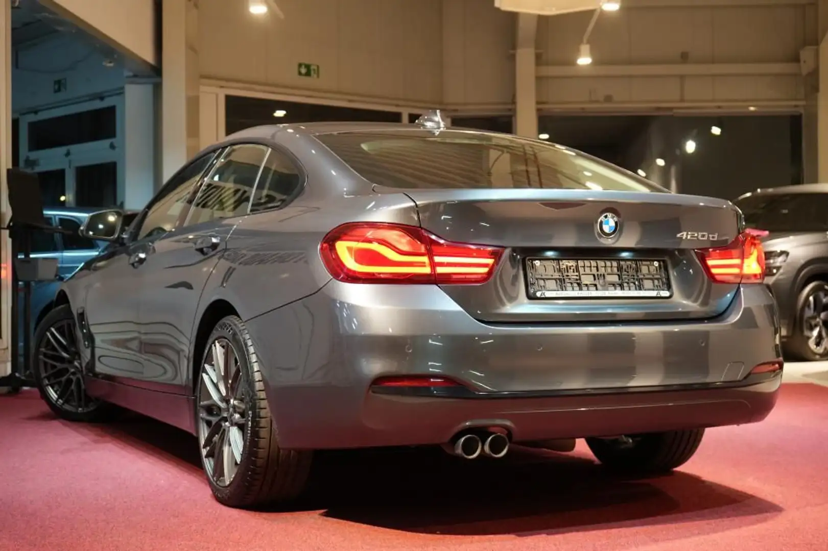 BMW 420 Sport Line *LED*Navi*Klima* Gris - 2