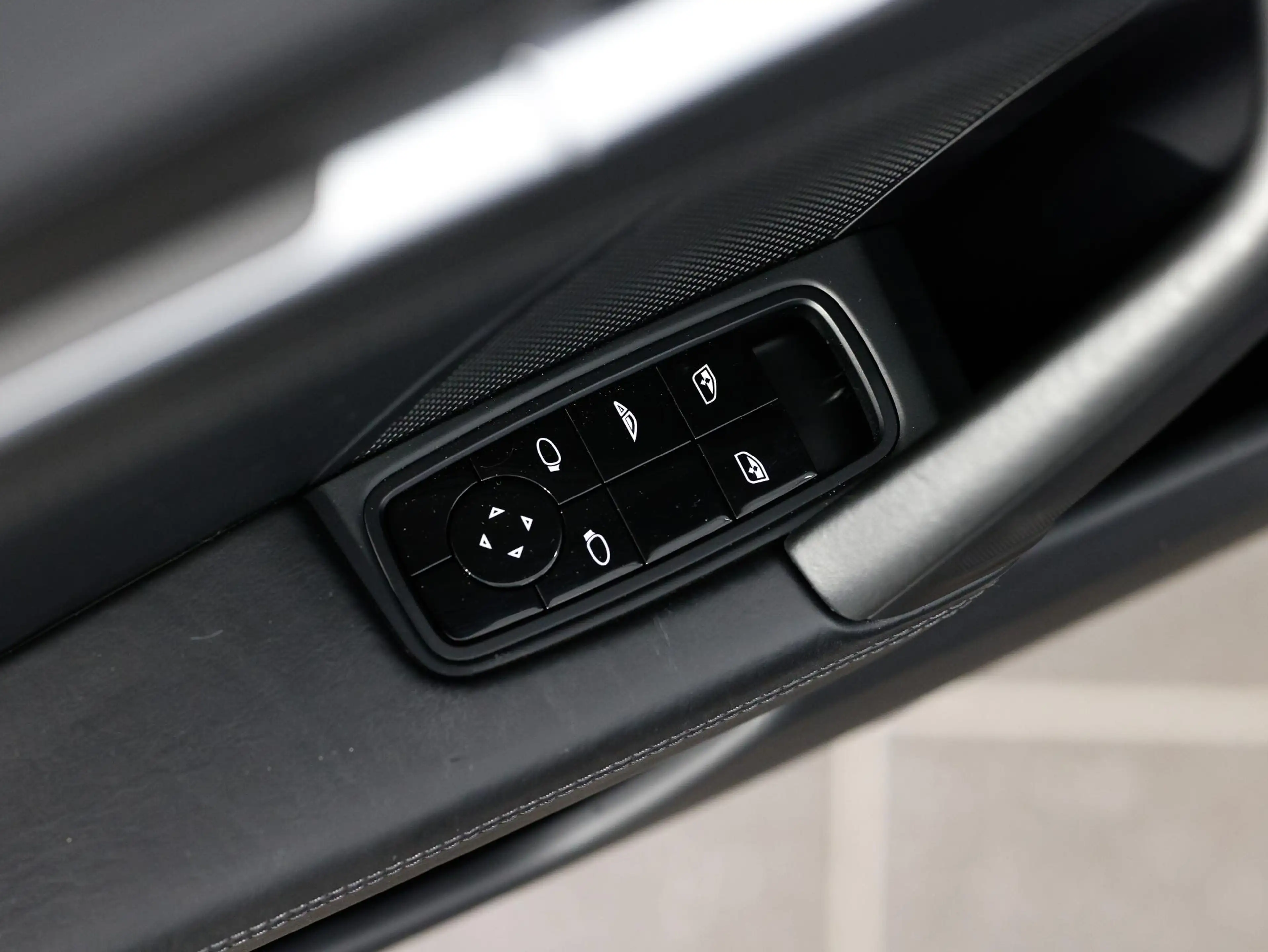 Porsche 992 4S Cabriolet — photo 14