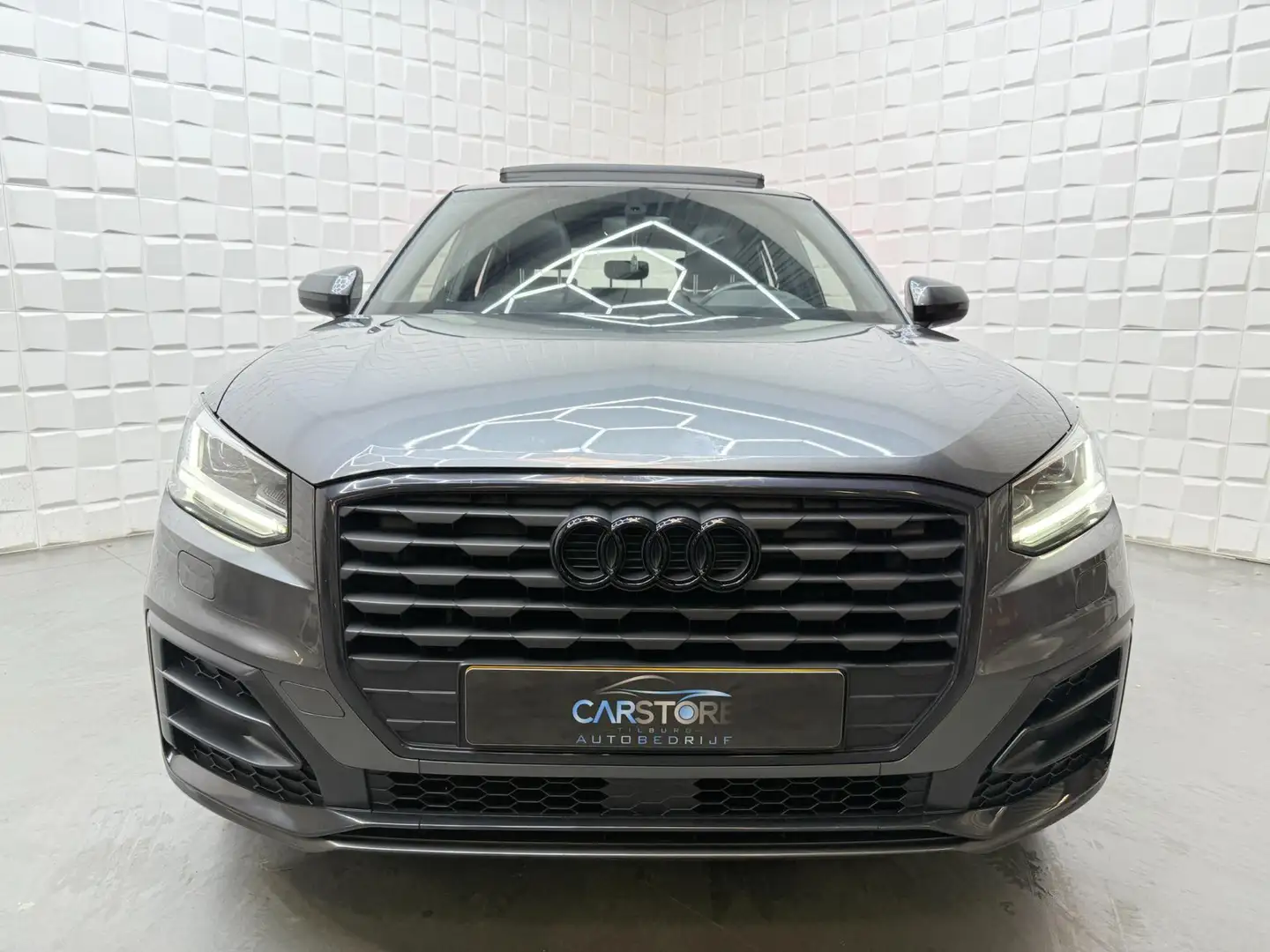 Audi Q2 1.4 TFSI CoD 3x S LINE PANO VIRTUAL CAM MATRIX B&O Grijs - 2