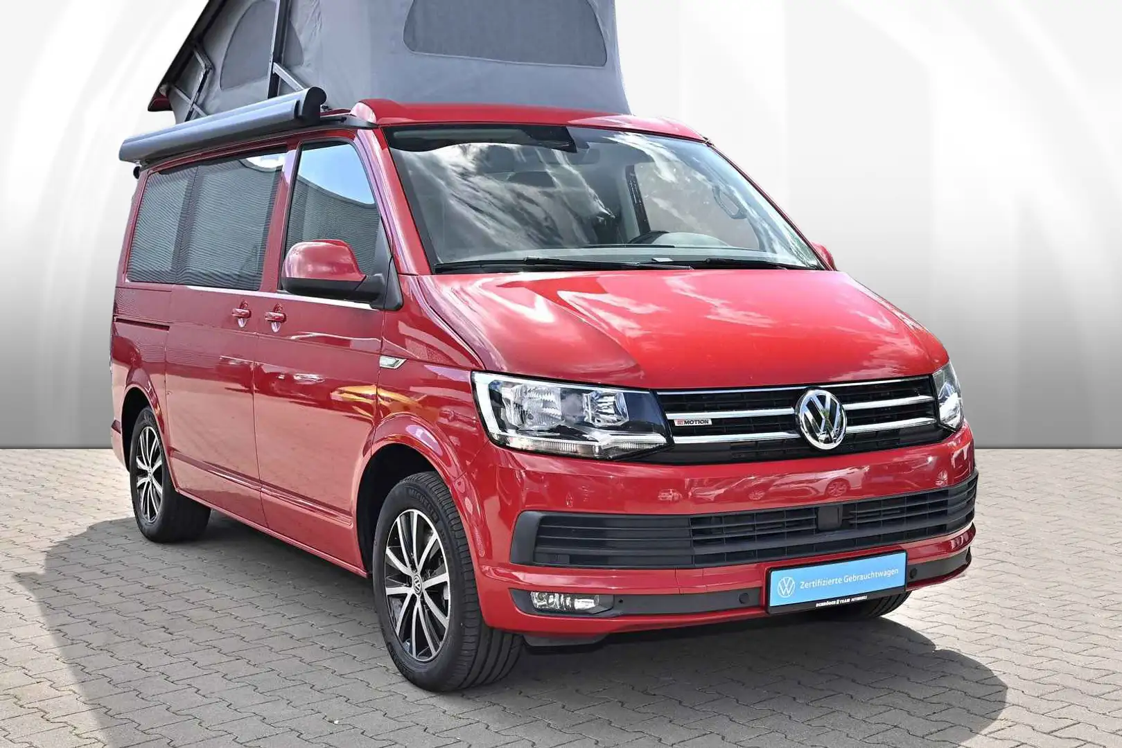 Volkswagen T6 California 2.0 TDI DSG 4 Motion Ocean Edition Rouge - 2