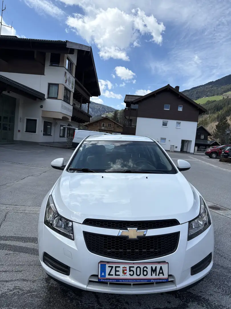 Chevrolet Cruze 1,6 LS - 1