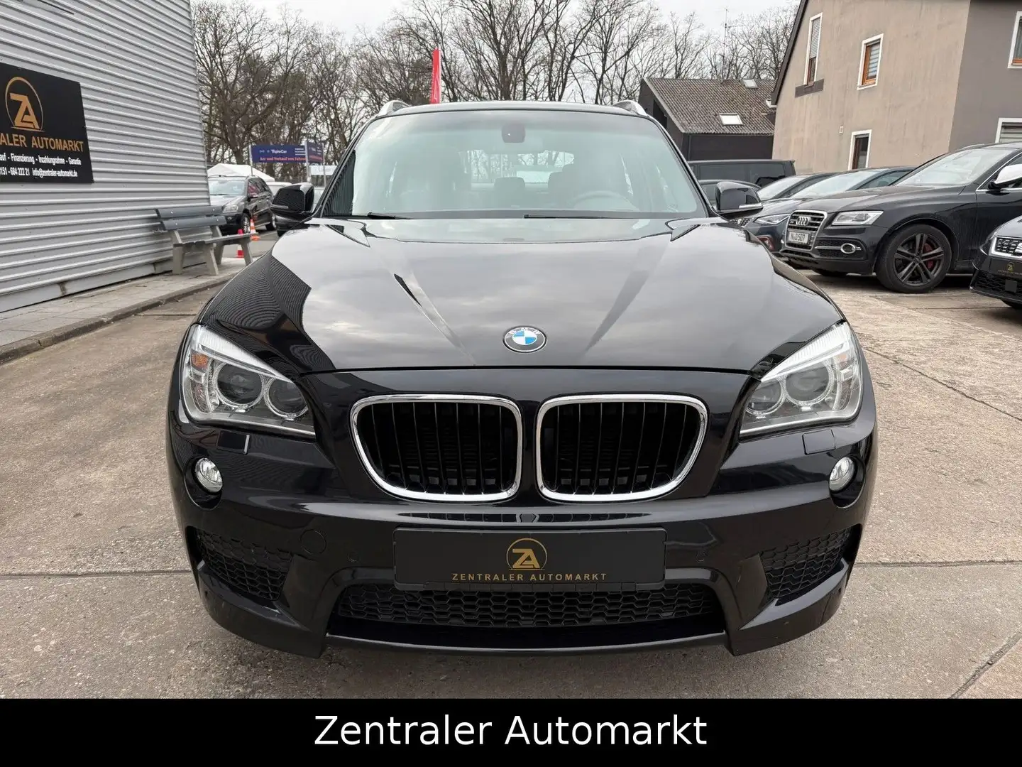 BMW X1 20 d xDrive/Bi-Xenon/Navi/Kamera/PDC/M-Paket Schwarz - 2