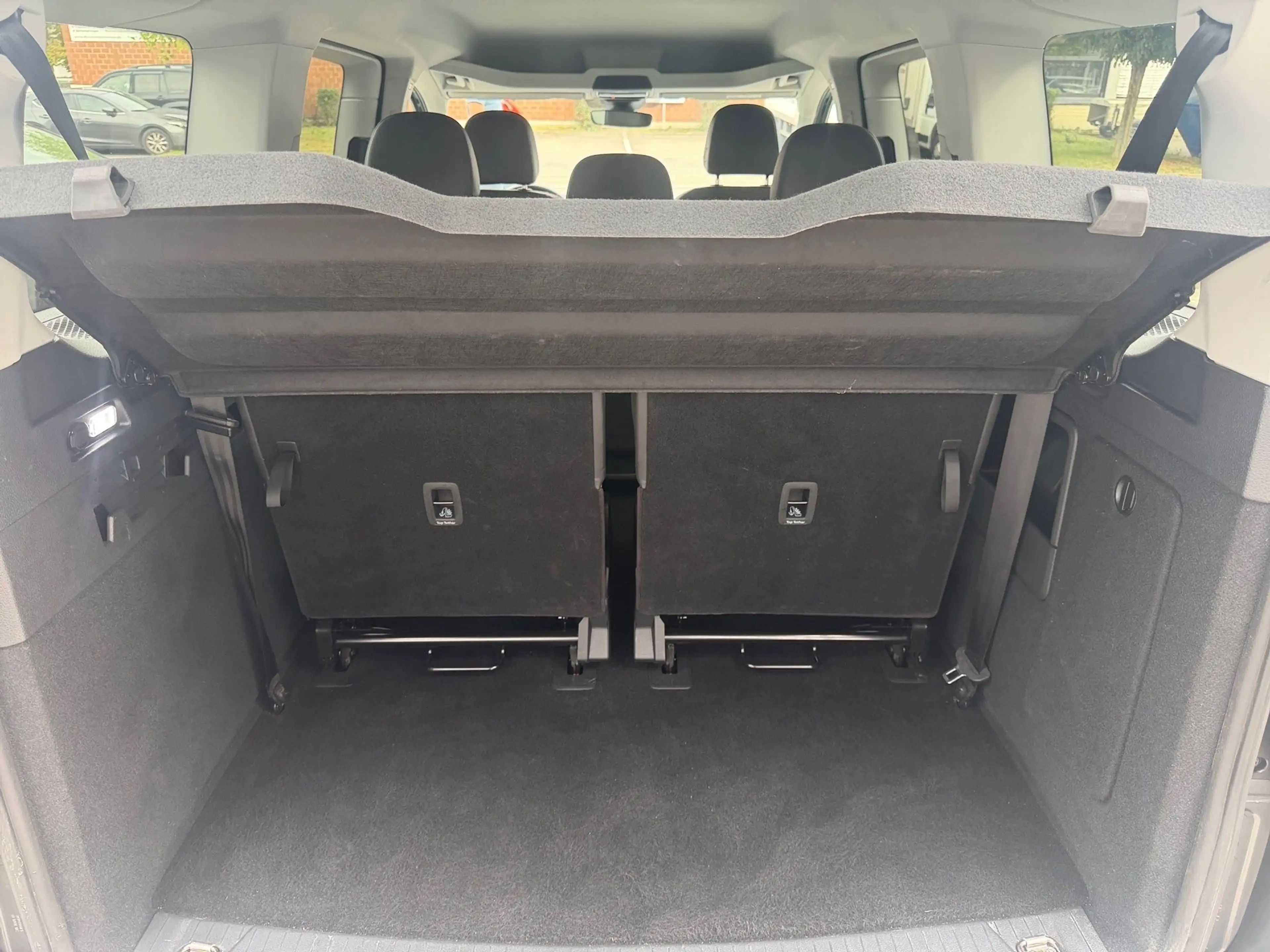Ford Tourneo Connect Grand Tourneo Connect Aut. SPORT AHK Navi LED BT — photo 7