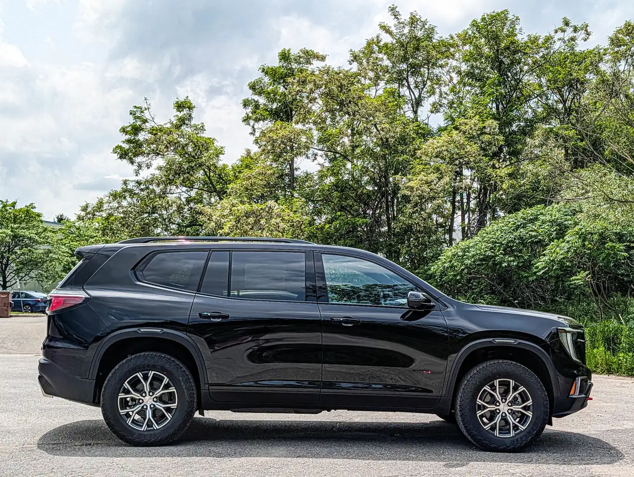 GMC Acadia снимка GMC Acadia