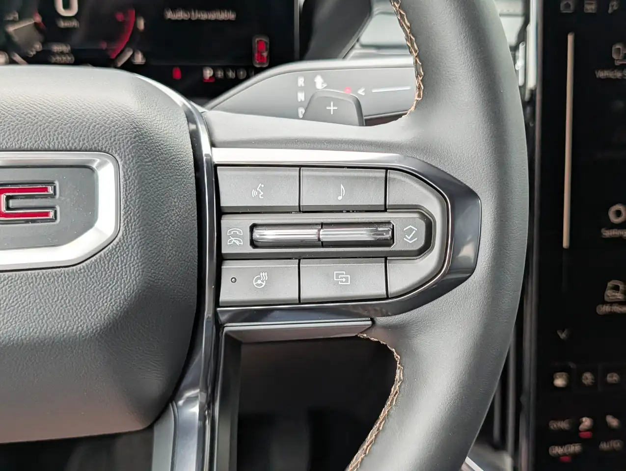 GMC Acadia снимка GMC Acadia