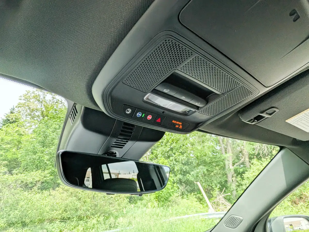GMC Acadia снимка GMC Acadia