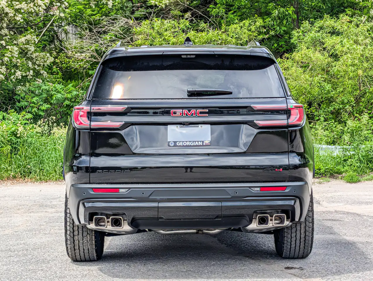 GMC Acadia снимка GMC Acadia