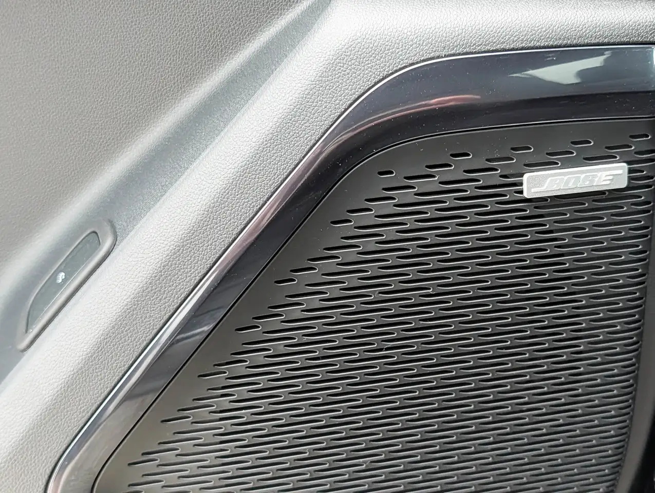 GMC Acadia снимка GMC Acadia
