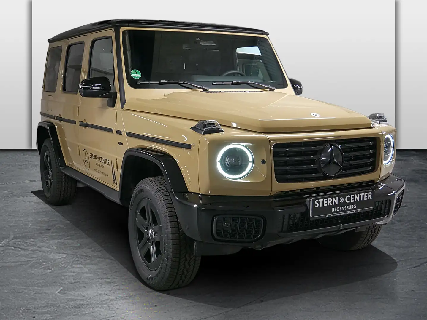 Mercedes-Benz G 580 mit EQ Technologie MBUX 360 Night Beige - 2