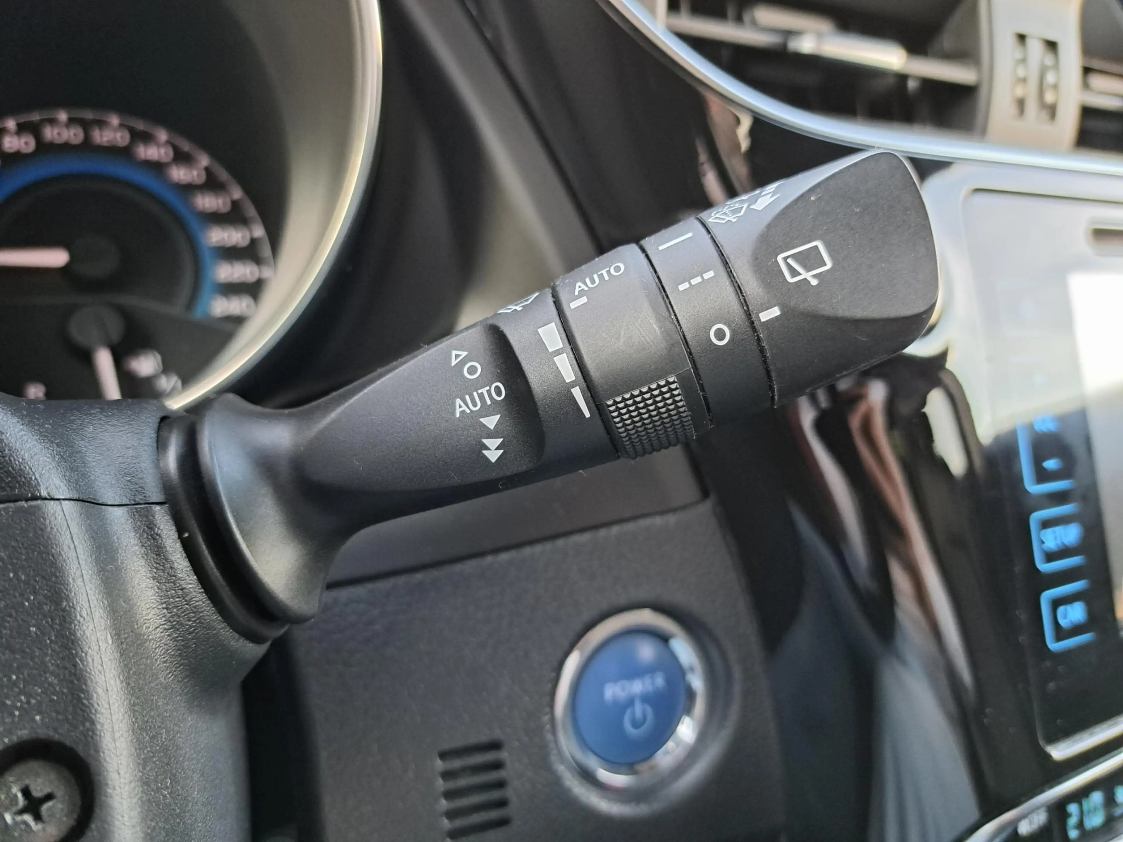 Toyota Auris 1.8 Hybrid Executive NETTE NL- AUTO LICHTMETAAL ME — photo 19