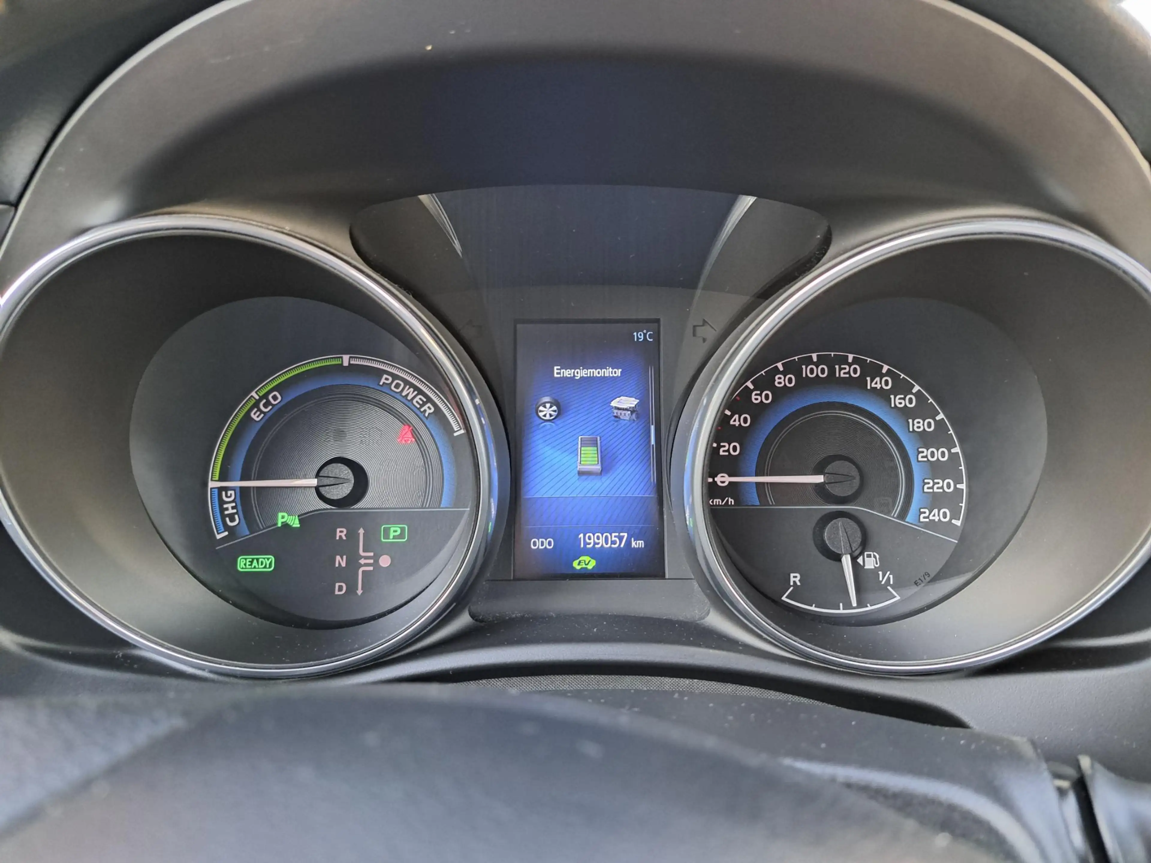 Toyota Auris 1.8 Hybrid Executive NETTE NL- AUTO LICHTMETAAL ME — photo 8