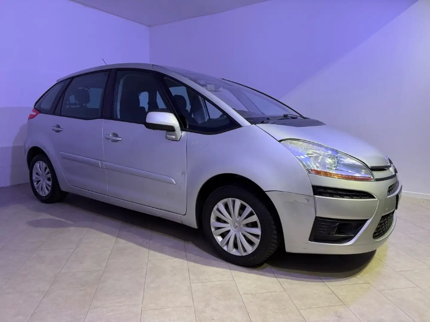 Citroen C4 Picasso 1.6 VTi 120 Elegance Grau - 2