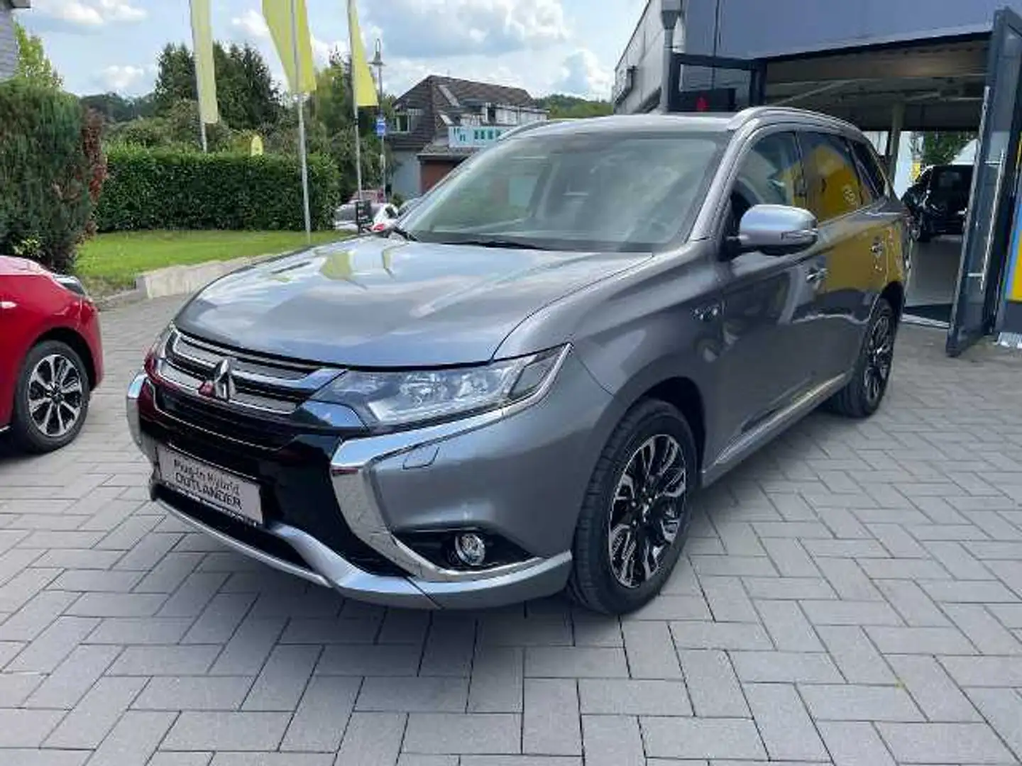 Mitsubishi Outlander PLUS 2.0 MIVEC 4WD Gris - 1