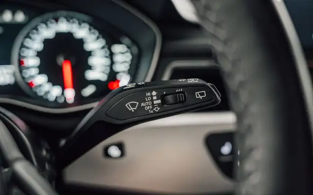 Audi A4 view 17