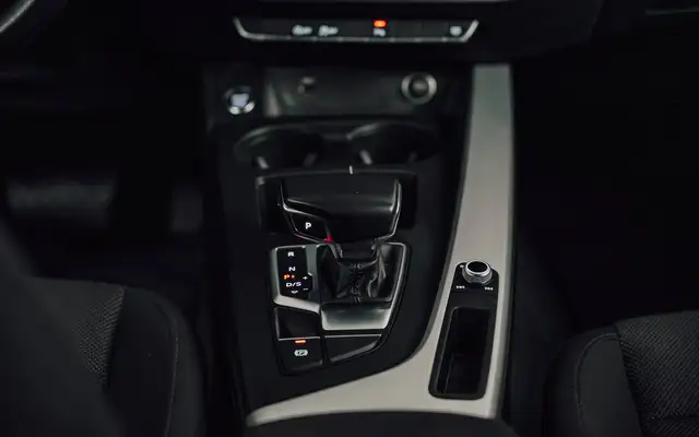 Audi A4 view 28