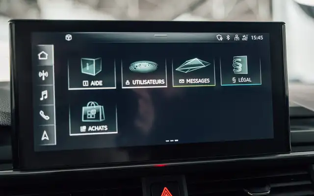 Audi A4 view 24